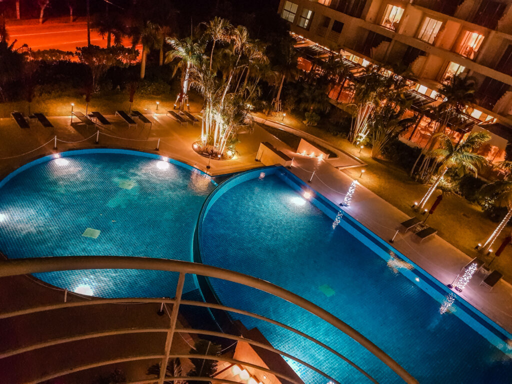 沖繩 自由行 住宿推薦 
MAHAINA健康渡假飯店
戶外泳池